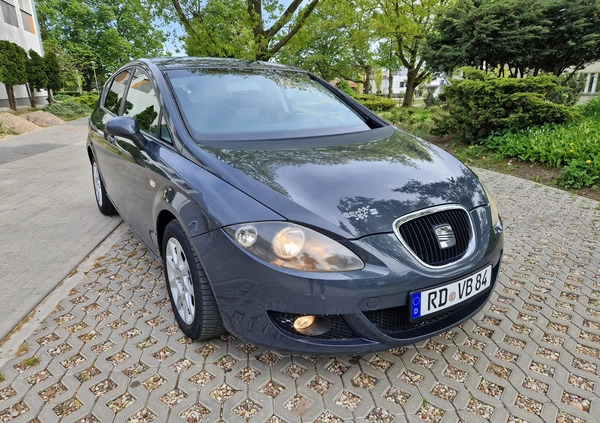 Seat Leon cena 14900 przebieg: 206791, rok produkcji 2006 z Złotów małe 352